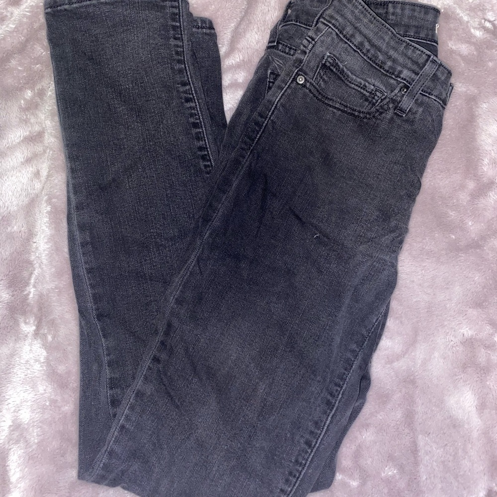 Black Levi’s Jeans